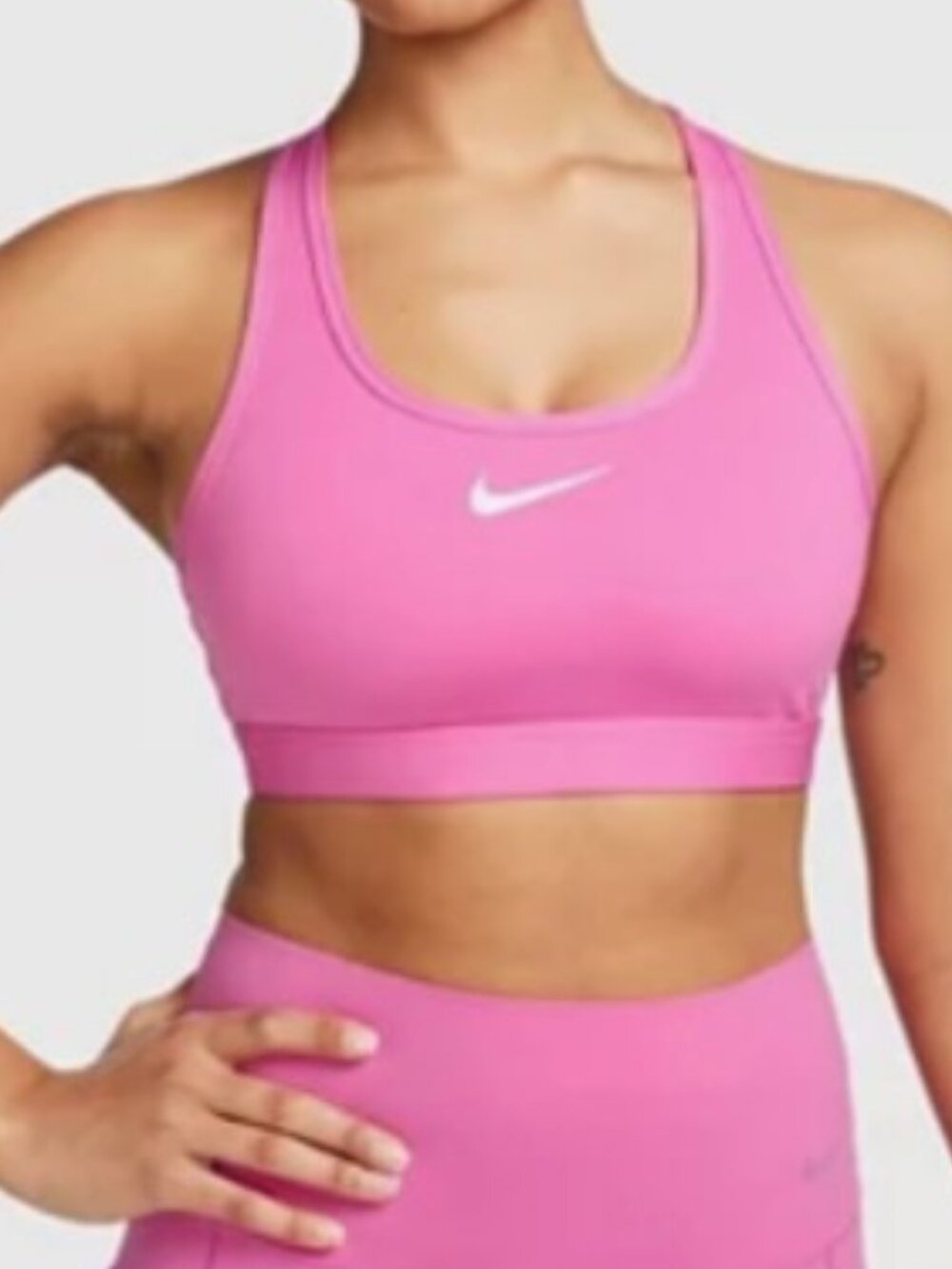 Nike Women's Swoosh Medium Support Padded Sports Bra Size M NWT Playful Pink